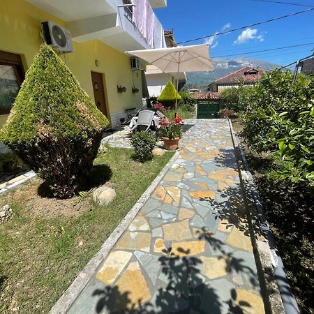 Artur'S Apartment Gjirokaster Exterior photo